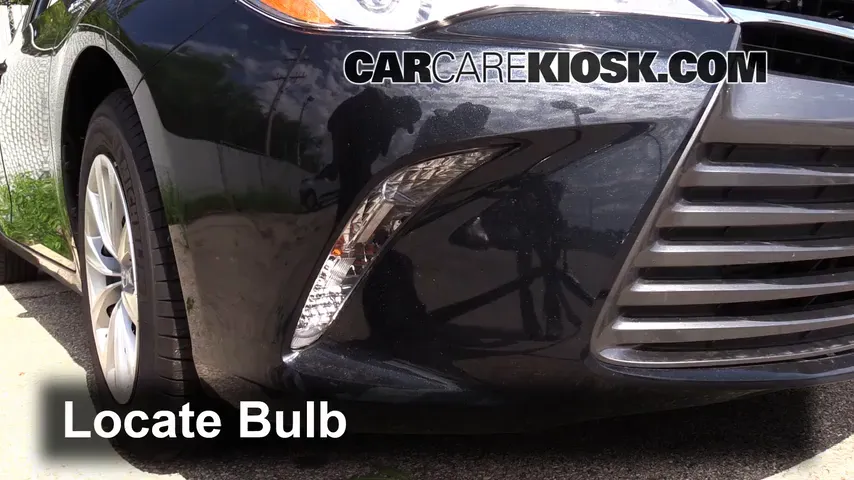 2016 Toyota Camry Hybrid LE 2.5L 4 Cyl. Lights Turn Signal - Front (replace bulb)